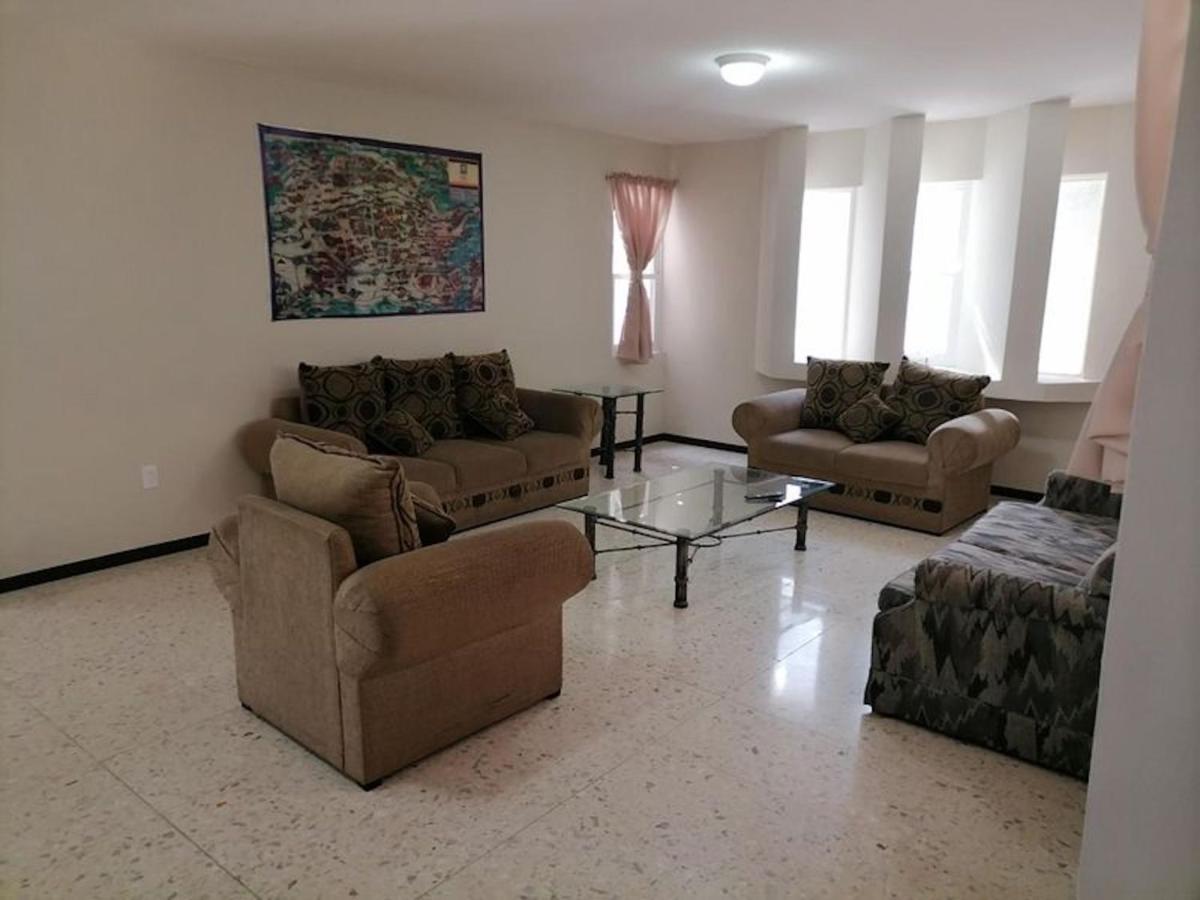 Amplio Departamento, Seguridad, Ubicacion Pb Apartamento Querétaro